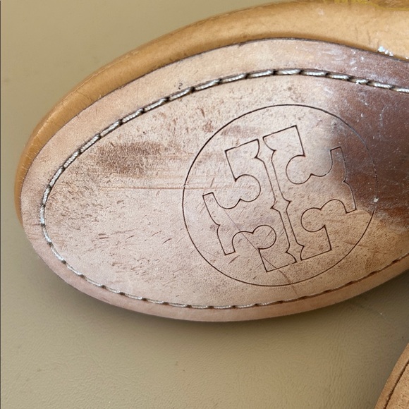 Tory Burch Beige and Cream Ballet Flats - Picture 5 of 5